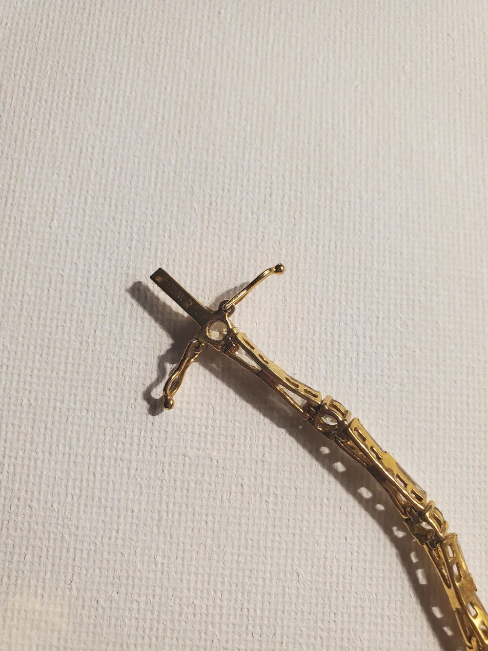 Avon‎ Faux Gold Tone Crystal Tennis Bracelet Women Jewelry
